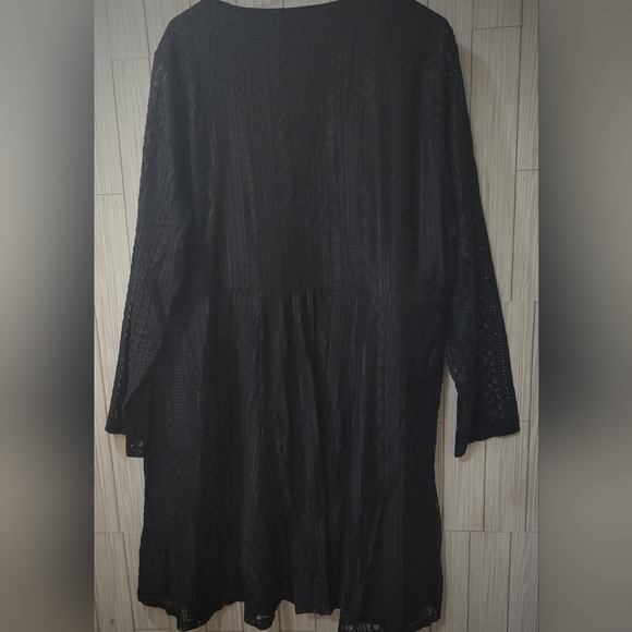 NWT Torrid's, Geo V Neck Skater‎ Lace Black Dress, Knee Length Size 2X - Picture 3 of 12